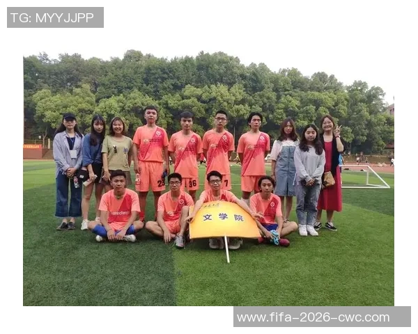 银行足球衣图片展示与设计理念解析让你领略足球文化的魅力与时尚风采